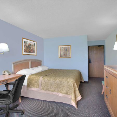 Super 8 By Wyndham Augusta Otel Dış mekan fotoğraf