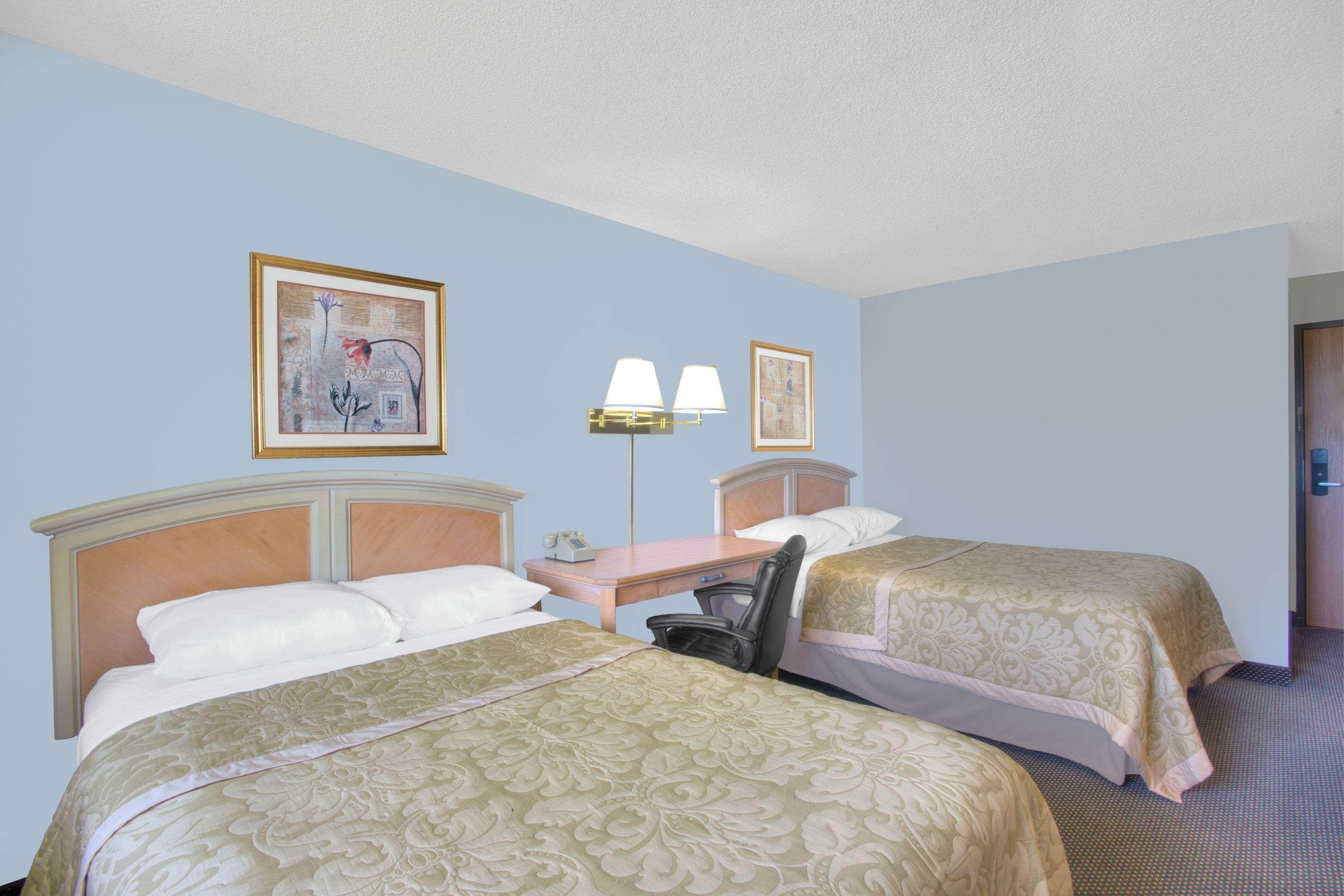 Super 8 By Wyndham Augusta Otel Dış mekan fotoğraf