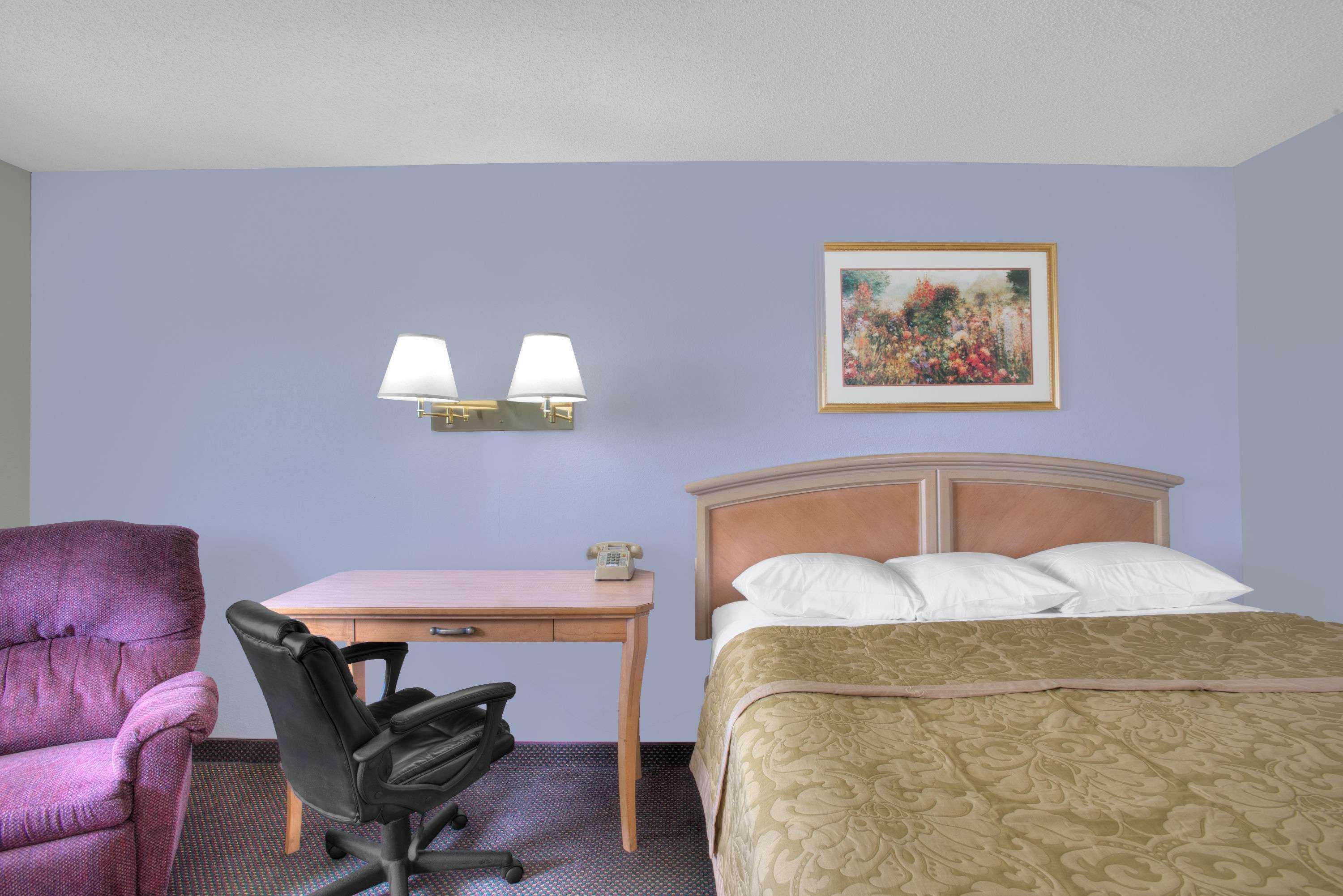 Super 8 By Wyndham Augusta Otel Dış mekan fotoğraf