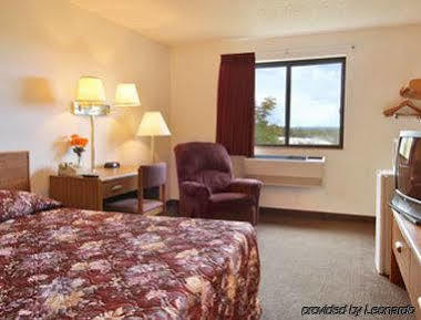 Super 8 By Wyndham Augusta Otel Dış mekan fotoğraf